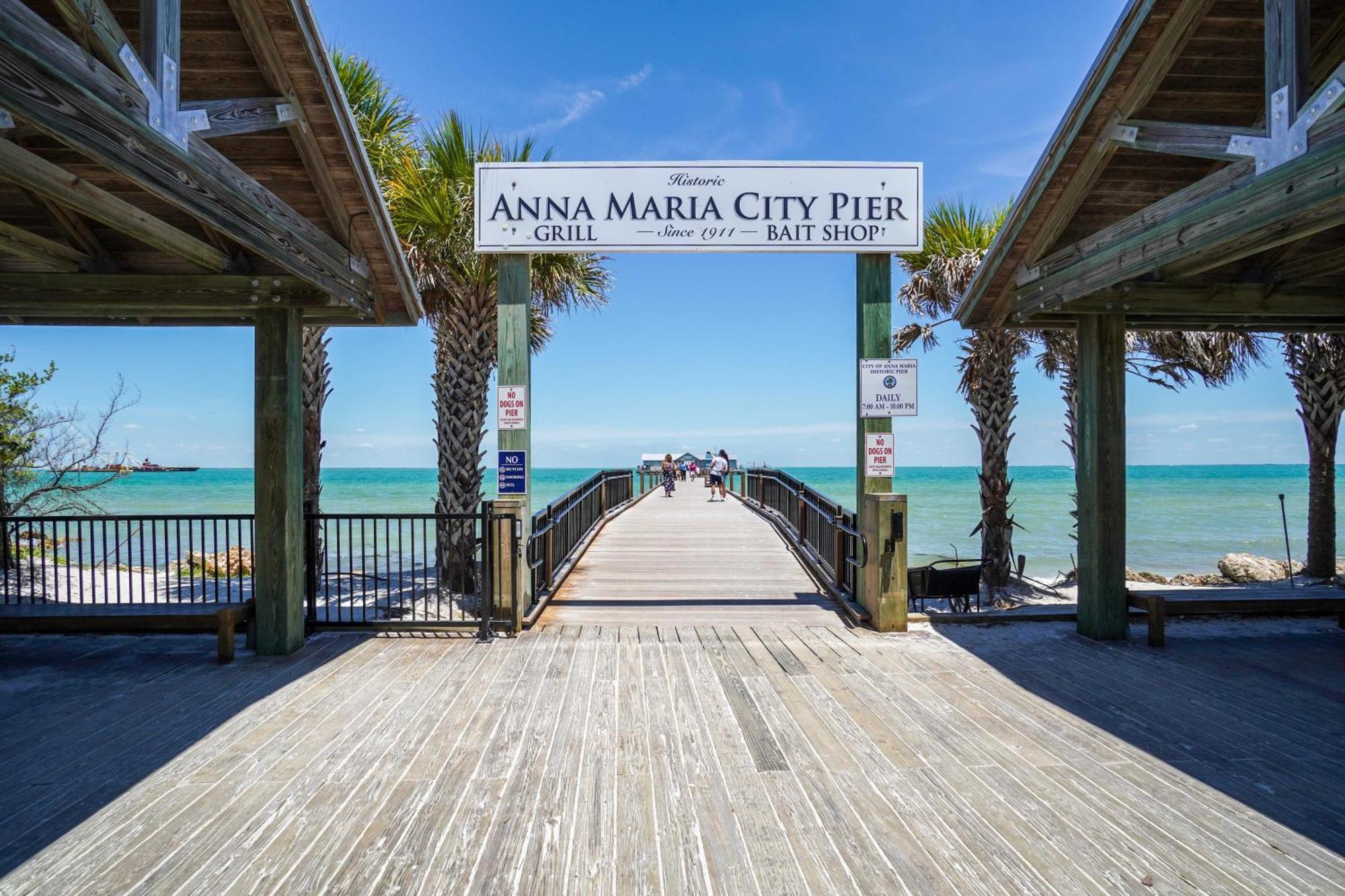 Beach Front Condo Sea View Play At Gulf Place Holmes Beach Exterior photo